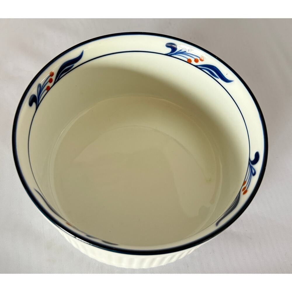 Vintage Dansk Bistro Maribo Bowl 6 in Serving Baking Dish White Blue Red berries
